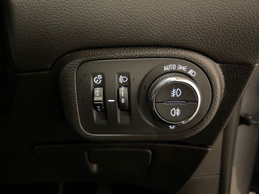 Used Vauxhall Zafira 2018 for sale - 76454026: Photo 31