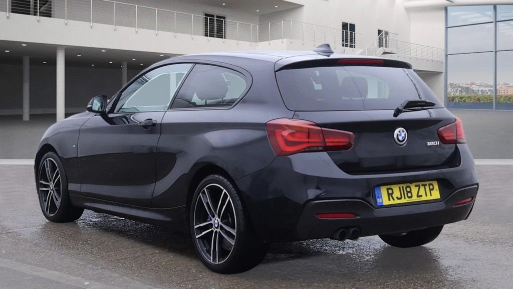 Used BMW 1 Series 2018 for sale - 76888537: Photo 3