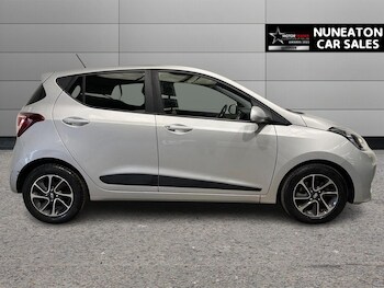 Used Hyundai i10 2019 for sale - 77593719: Photo