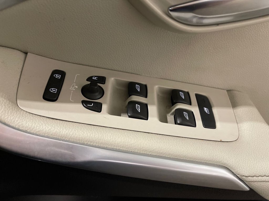 Used Volvo V40 Cross Country 2015 for sale - 76867660: Photo 18