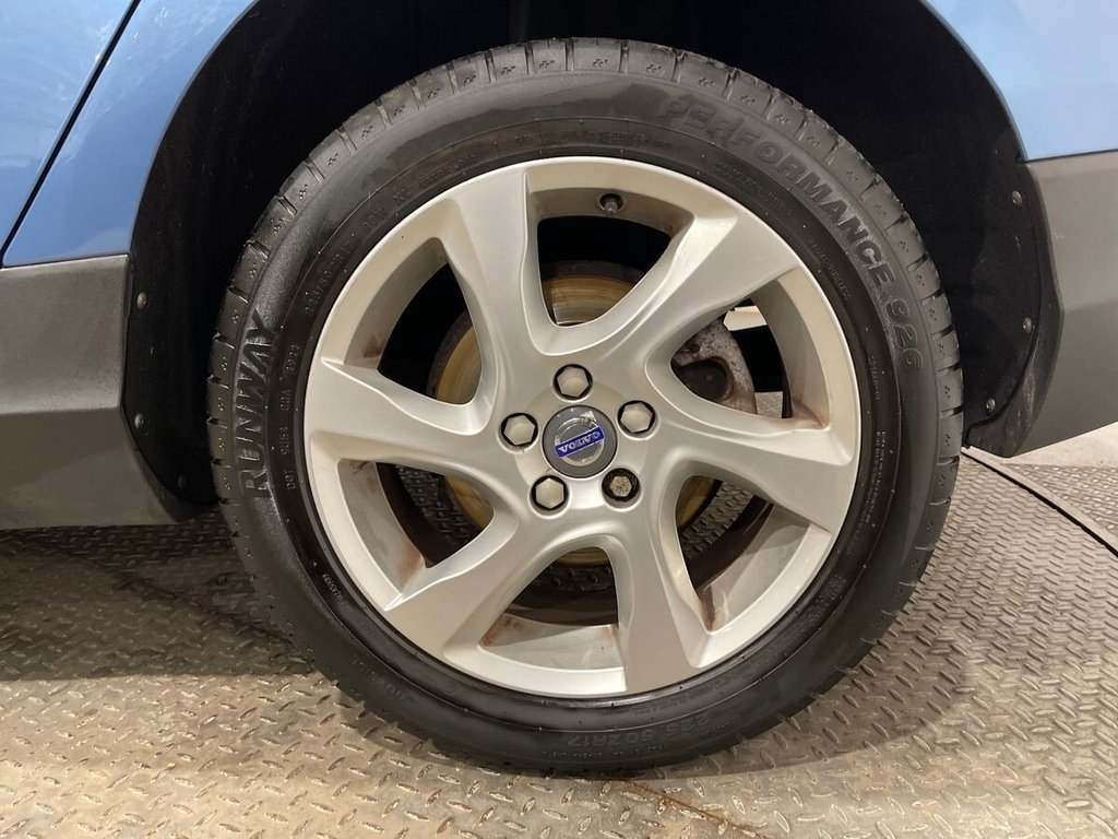 Used Volvo V40 Cross Country 2015 for sale - 76867660: Photo 28