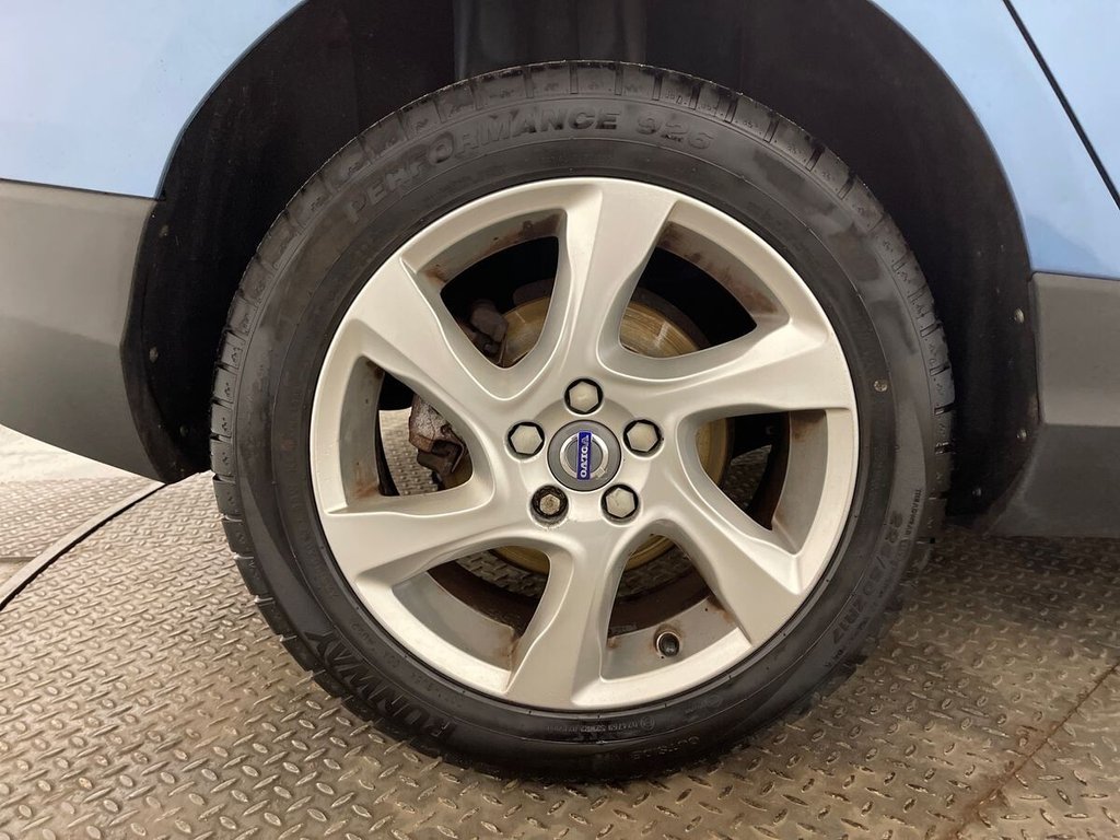 Used Volvo V40 Cross Country 2015 for sale - 76867660: Photo 29