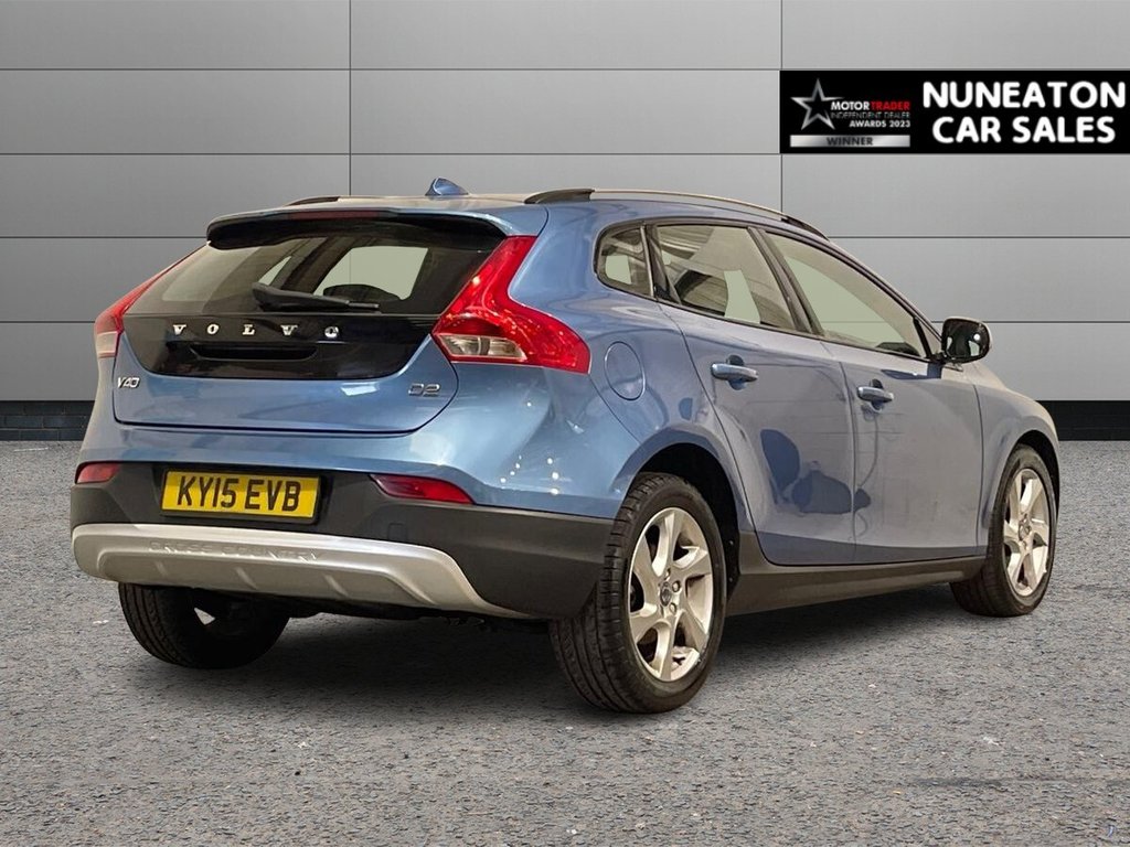 Used Volvo V40 Cross Country 2015 for sale - 76867660: Photo 3