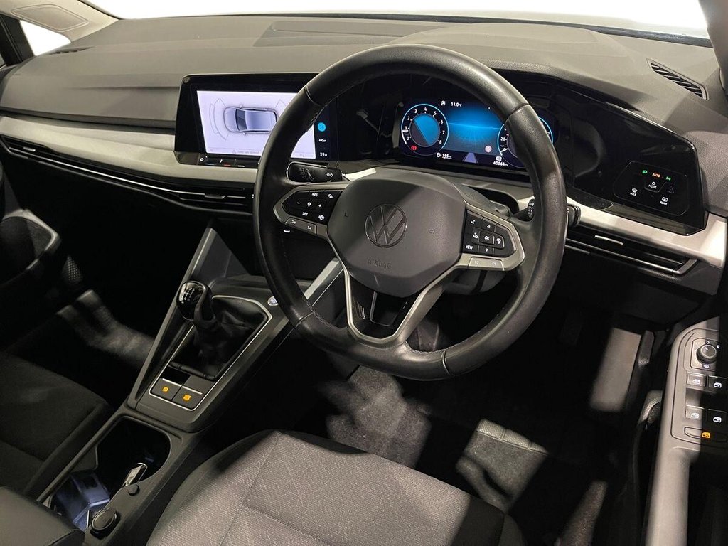 Used Volkswagen Golf 2023 for sale - 76724579: Photo 9