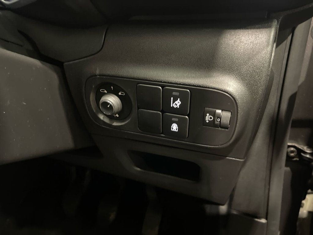 Used Citroen C3 2019 for sale - 75877337: Photo 33