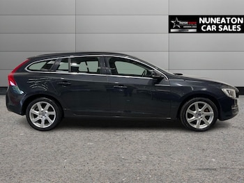 Used Volvo V60 2014 for sale - 75642500: Photo