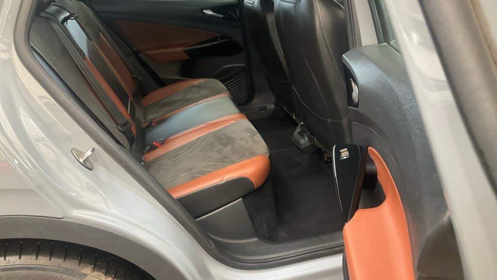 Used Volkswagen ID.4 2022 for sale - 77734829: Photo 8