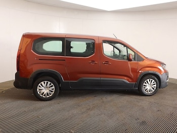 Used Peugeot Rifter 2020 for sale - 76291888: Photo