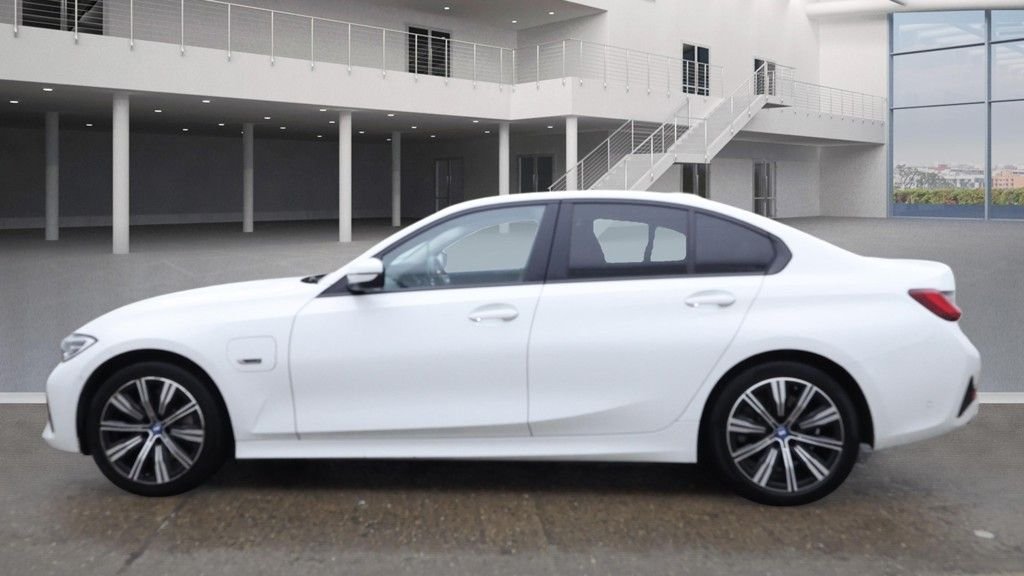 Used BMW 3 Series 2021 for sale - 76923570: Photo 6