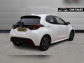 Used Toyota Yaris 2023 for sale - 79389800: Photo