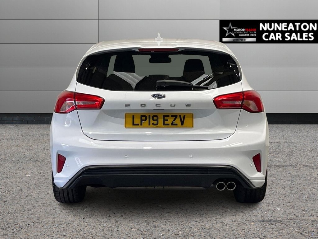 Used Ford Focus 2019 for sale - 76380108: Photo 4