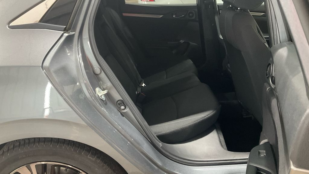 Used Honda Civic 2018 for sale - 76406497: Photo 8
