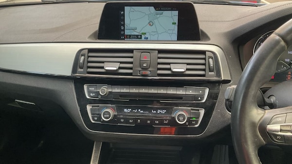 Used BMW 1 Series 2018 for sale - 76323345: Photo 11