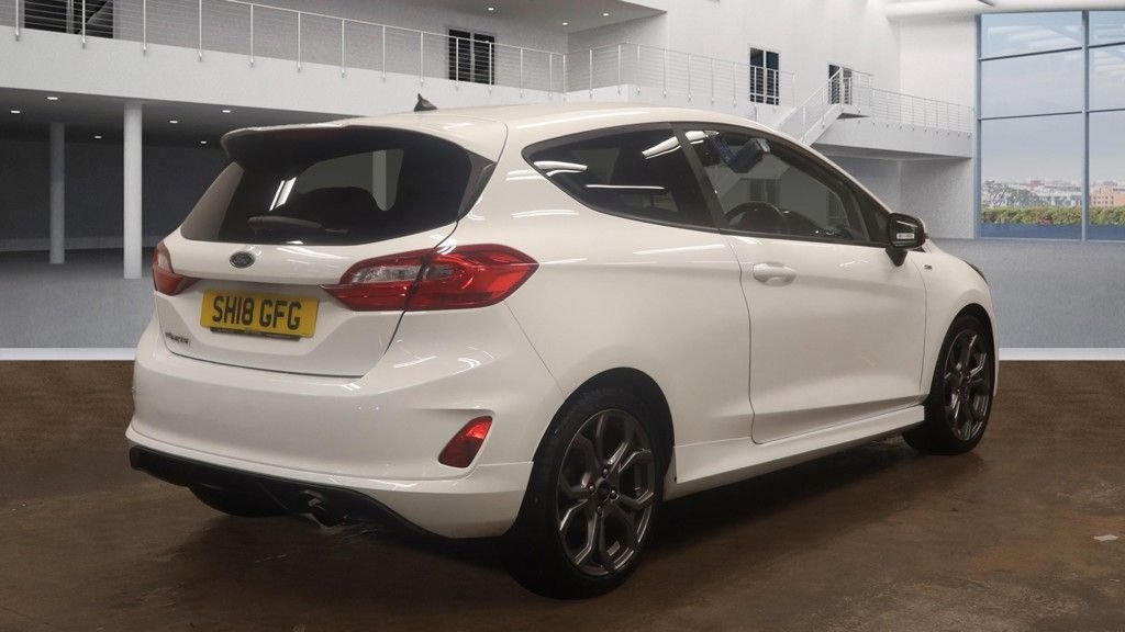 Used Ford Fiesta 2018 for sale - 76798080: Photo 4
