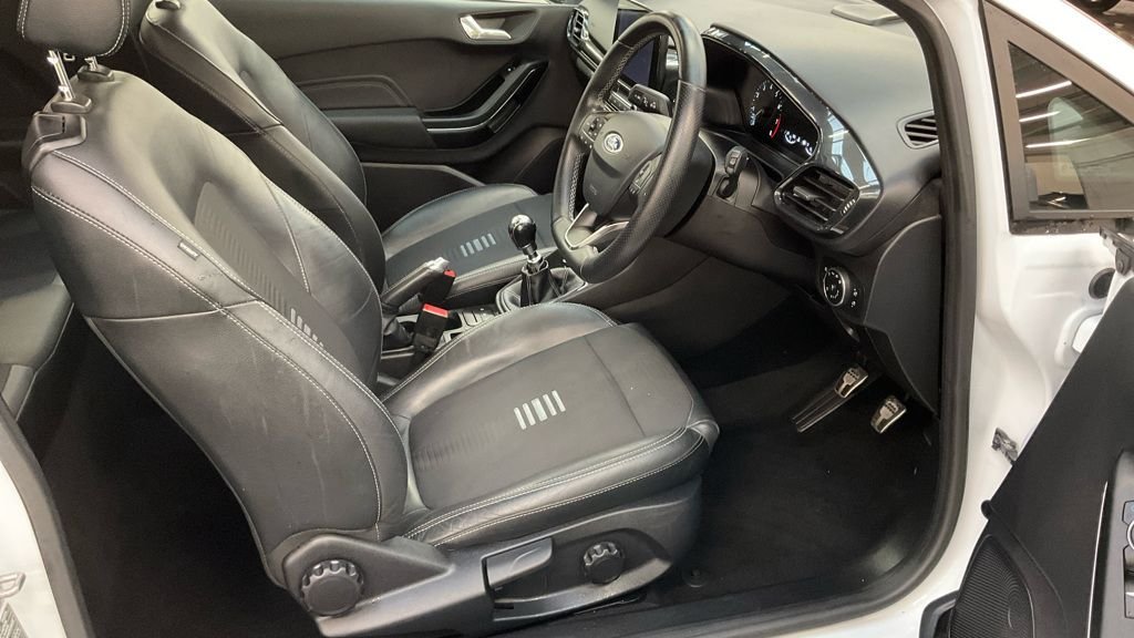 Used Ford Fiesta 2018 for sale - 76798080: Photo 9