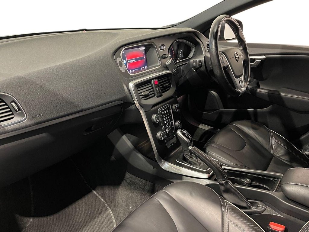 Used Volvo V40 2019 for sale - 76380036: Photo 14