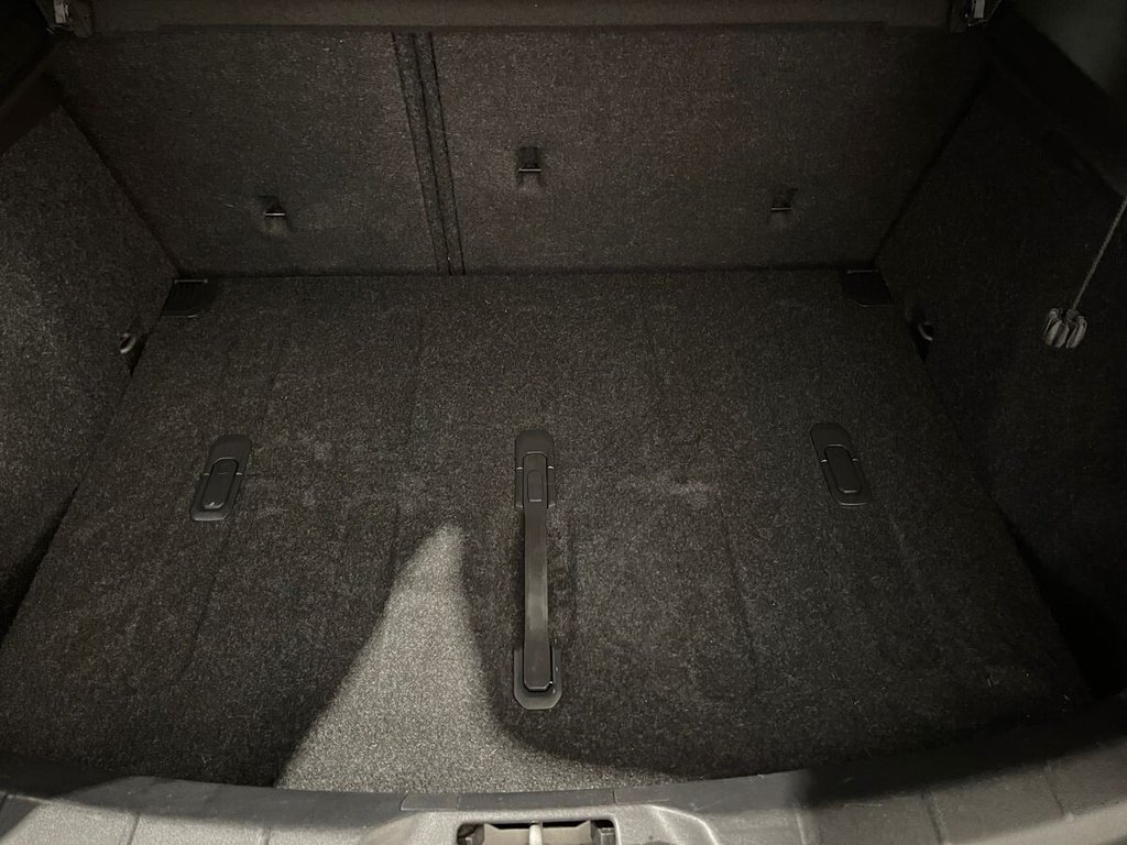 Used Volvo V40 2019 for sale - 76380036: Photo 28