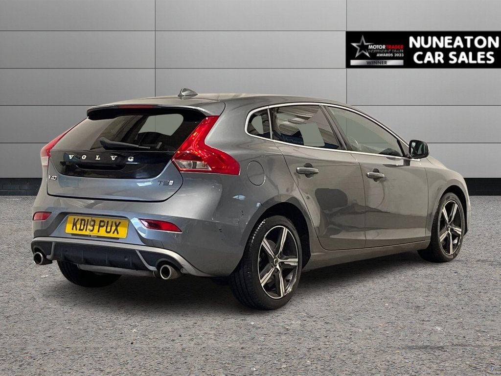 Used Volvo V40 2019 for sale - 76380036: Photo 3
