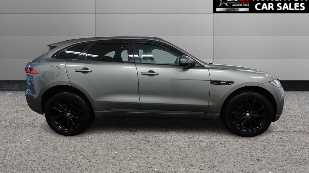 Used Jaguar F-Pace 2018 for sale - 77408606: Photo 2