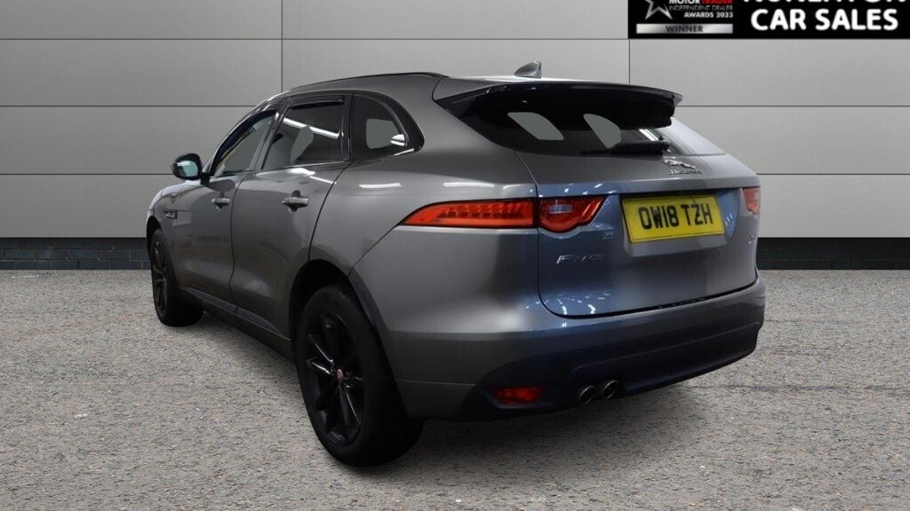 Used Jaguar F-Pace 2018 for sale - 77408606: Photo 4