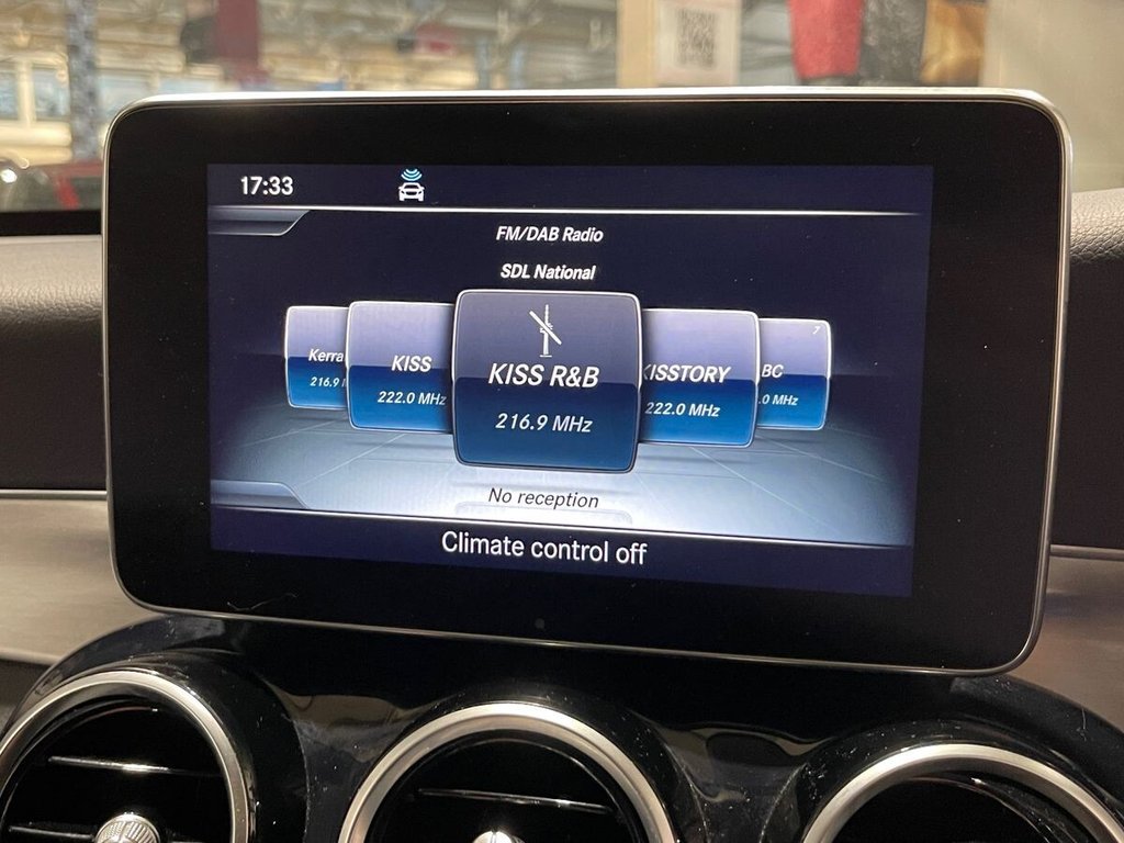 Used Mercedes-Benz C-Class 2018 for sale - 75992507: Photo 11