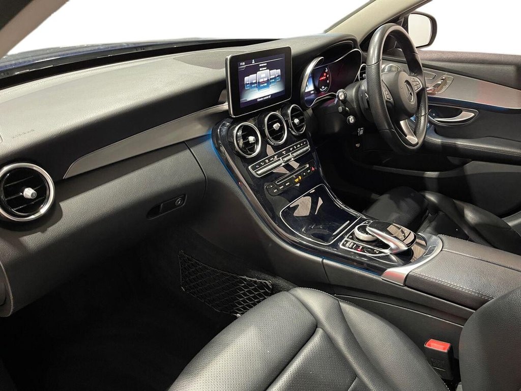Used Mercedes-Benz C-Class 2018 for sale - 75992507: Photo 15