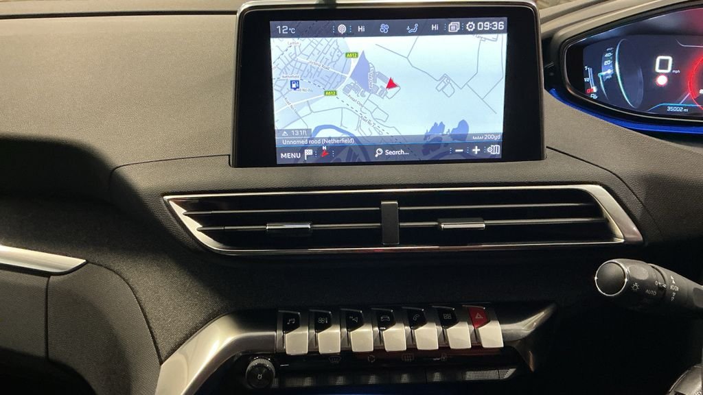 Used Peugeot 3008 2020 for sale - 76966241: Photo 11