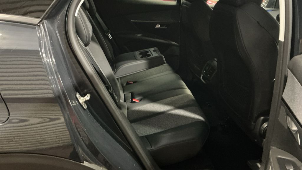 Used Peugeot 3008 2020 for sale - 76966241: Photo 8