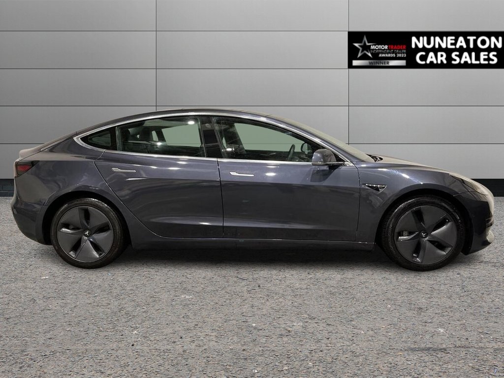 Used Tesla Model 3 2020 for sale - 77981520: Photo 2