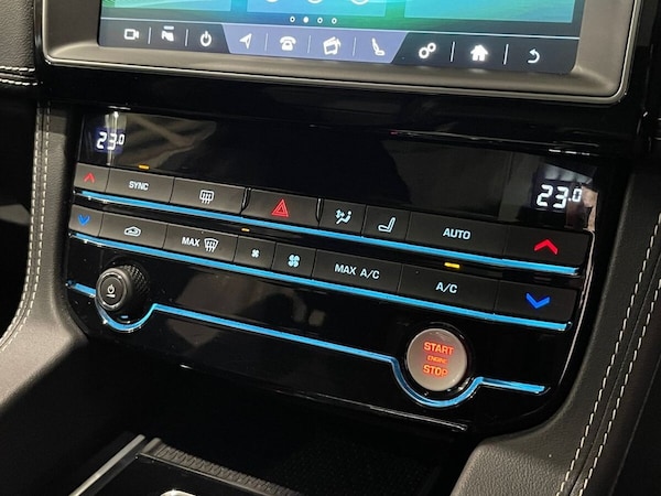 Used Jaguar F-Pace 2018 for sale - 76163181: Photo 18