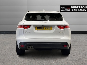 Used Jaguar F-Pace 2018 for sale - 76163181: Photo 4