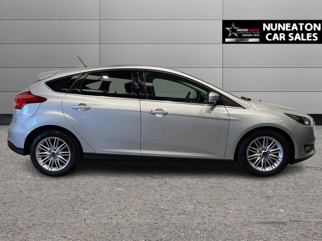 Used Ford Focus 2017 for sale - 78088389: Photo 2
