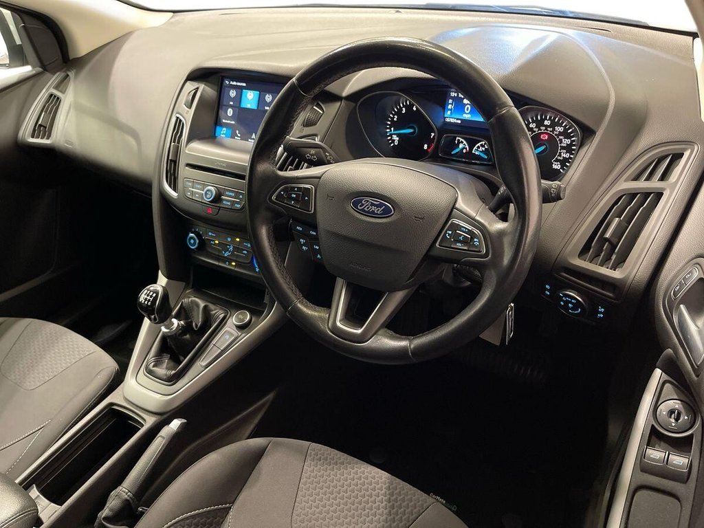 Used Ford Focus 2017 for sale - 78088389: Photo 9