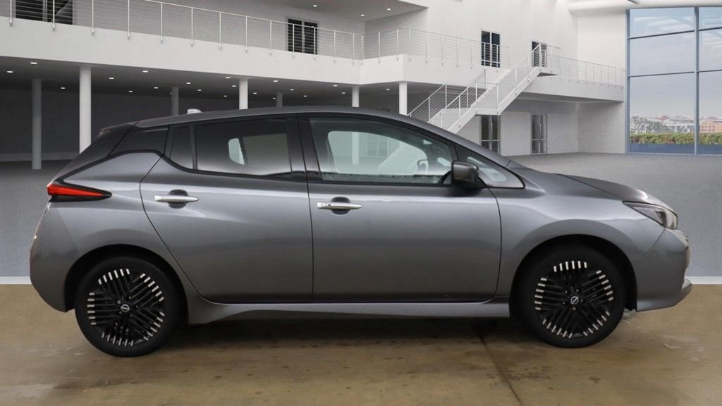 Used Nissan Leaf 2022 for sale - 76642770: Photo 5