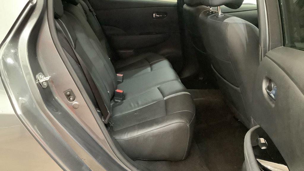 Used Nissan Leaf 2022 for sale - 76642770: Photo 8