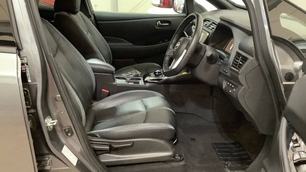 Used Nissan Leaf 2022 for sale - 76642770: Photo 9