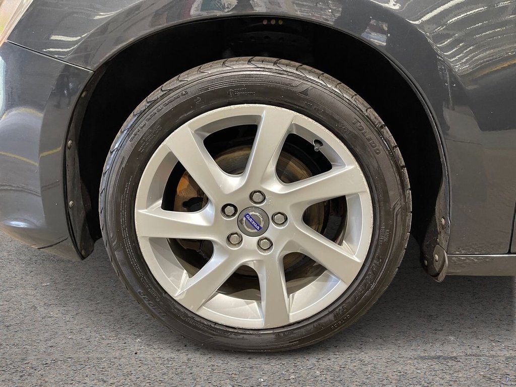 Used Volvo V60 2014 for sale - 76395796: Photo 12