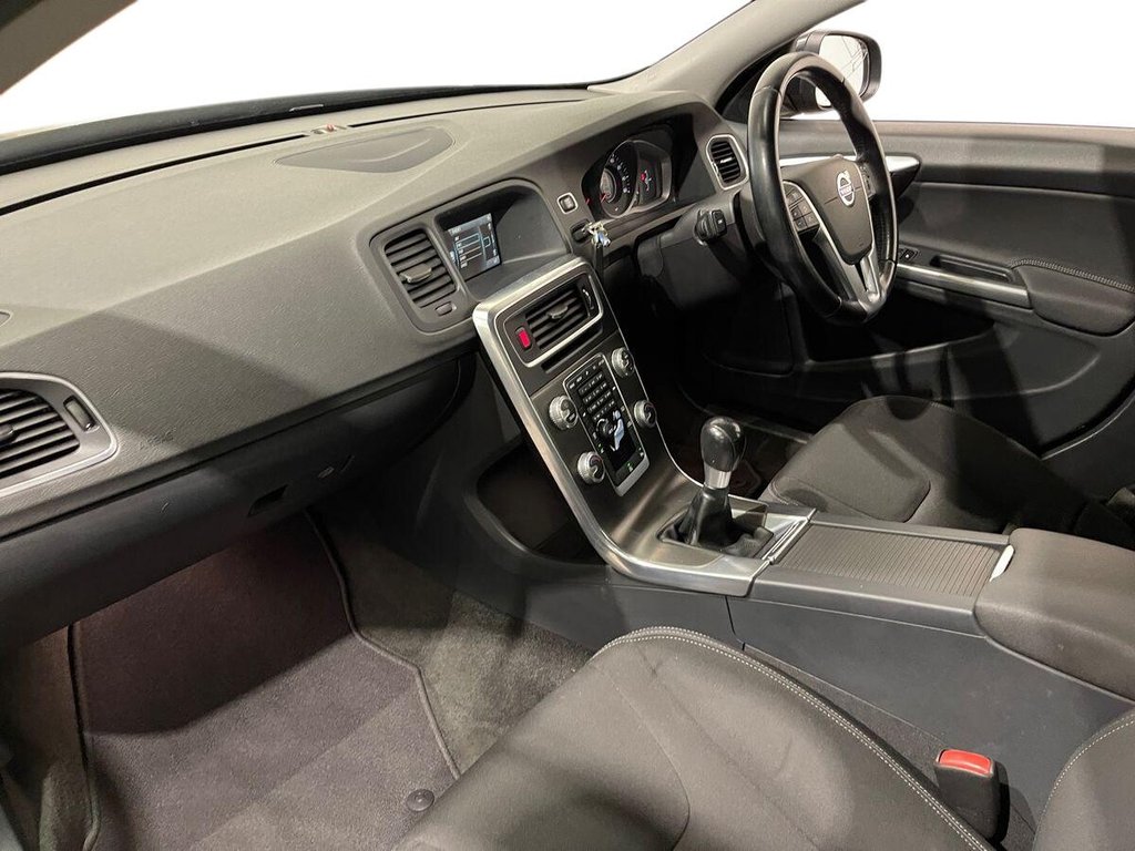 Used Volvo V60 2014 for sale - 76395796: Photo 13