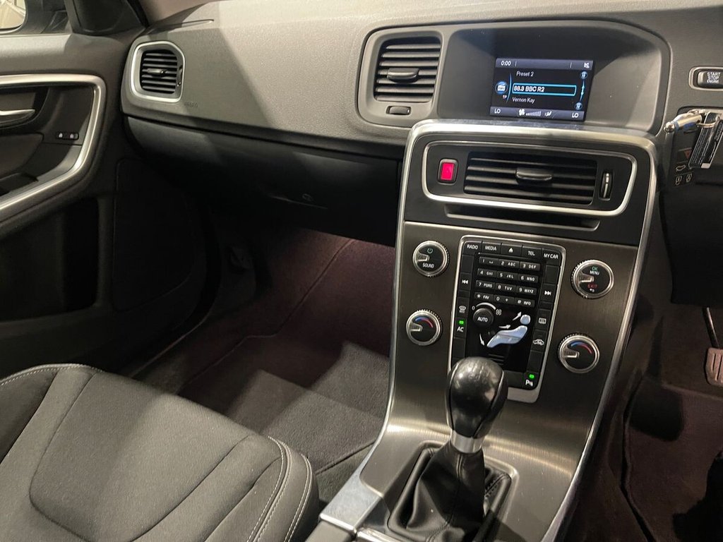 Used Volvo V60 2014 for sale - 76395796: Photo 14