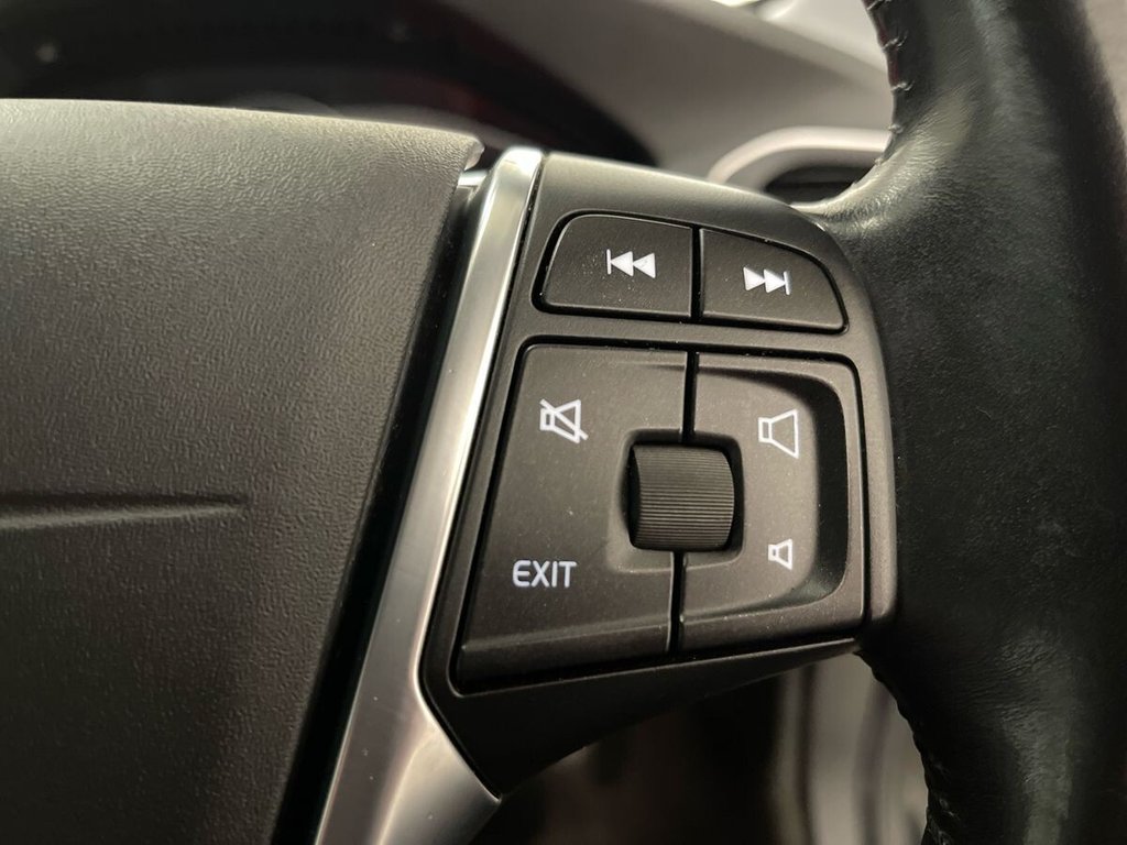 Used Volvo V60 2014 for sale - 76395796: Photo 19