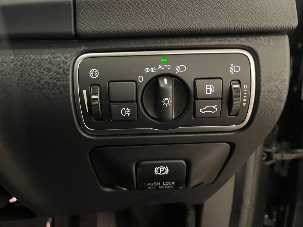 Used Volvo V60 2014 for sale - 76395796: Photo 25