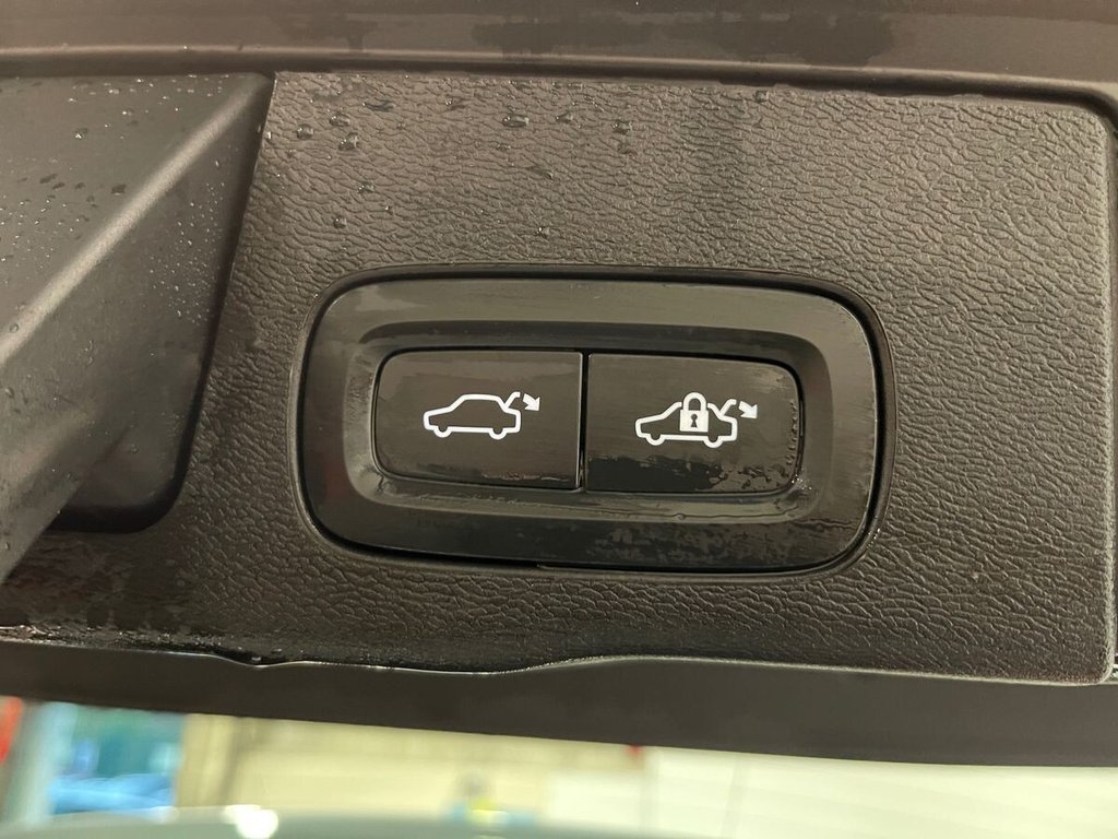 Used Volvo XC60 2019 for sale - 76406850: Photo 32