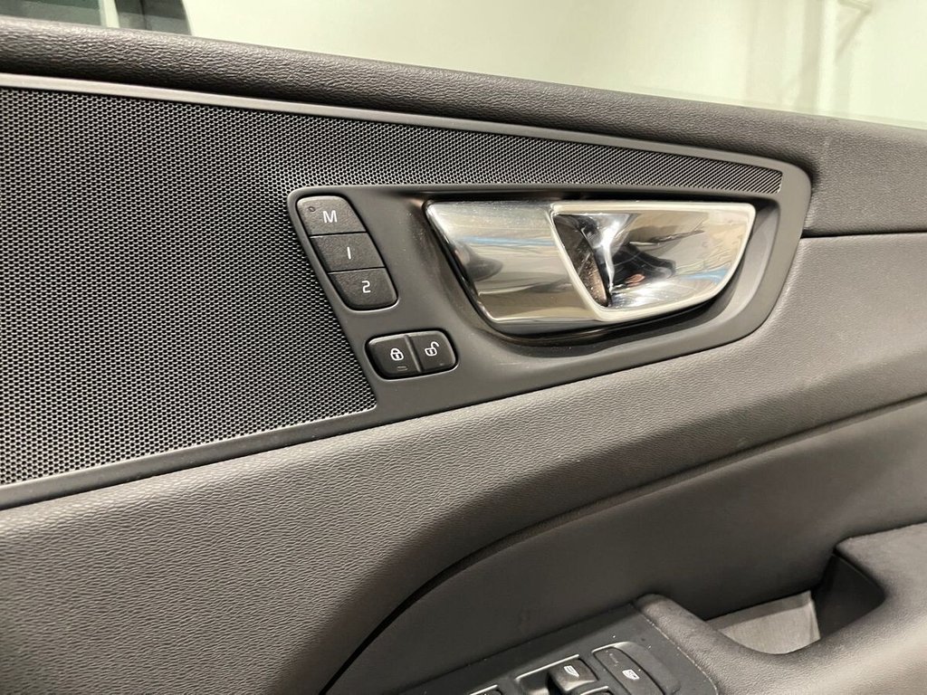 Used Volvo XC60 2019 for sale - 76406850: Photo 33