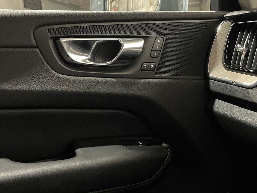 Used Volvo XC60 2019 for sale - 76406850: Photo 34