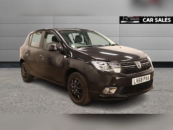 Used Dacia Sandero 2018 for sale - 79655463: Photo