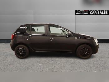 Used Dacia Sandero 2018 for sale - 79655463: Photo