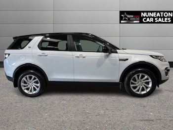 Used Land Rover Discovery Sport 2018 for sale - 79643281: Photo