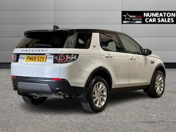Used Land Rover Discovery Sport 2018 for sale - 79643281: Photo