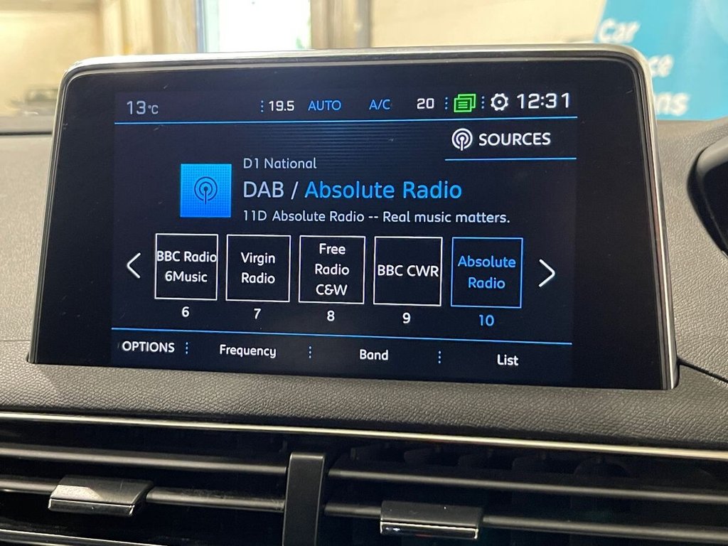 Used Peugeot 5008 2020 for sale - 76547040: Photo 11