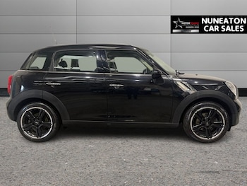 Used MINI Countryman 2016 for sale - 76439384: Photo